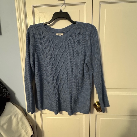 Croft & Barrow Light Blue Cable Knit Sweater. Simple yet elegant. - Picture 8 of 9